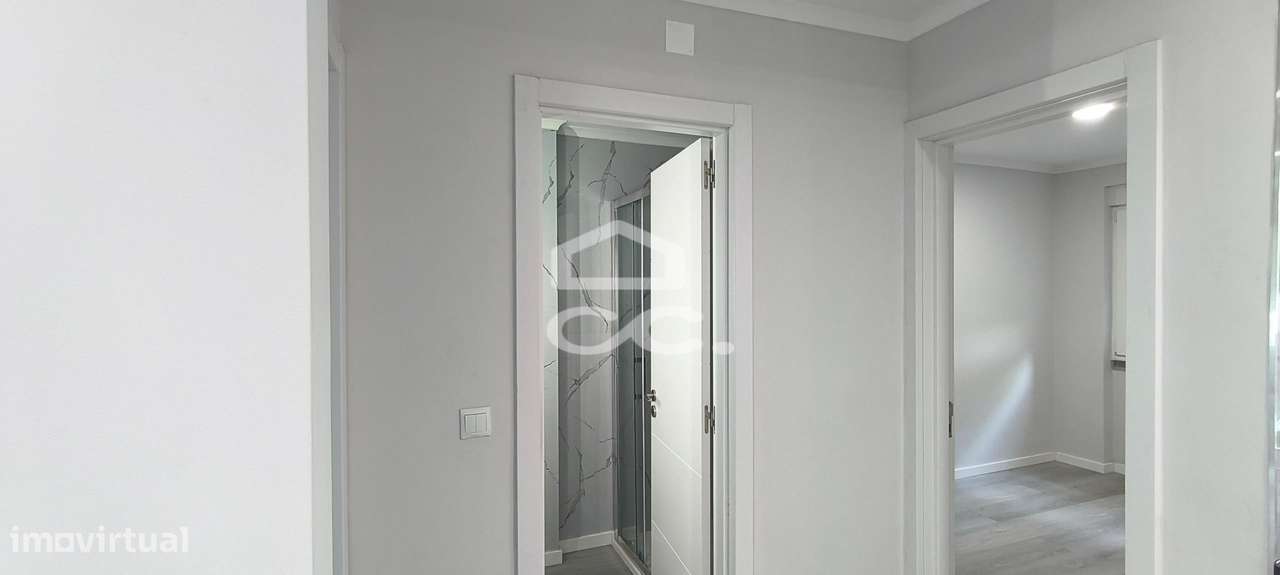 Apartamento T2 Benfica-5