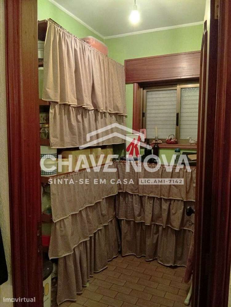 MORADIA ISOLADA V3+1  SERZEDO E PEROSINHO (VILA NOVA DE GAIA)-25