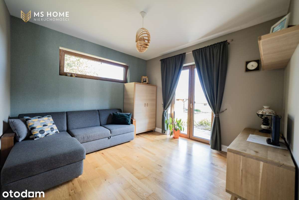 Nowoczesny dom wolnostojący w spokojnej okolicy.-18