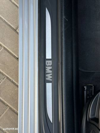 BMW Seria 5 520d Aut. Luxury Line - 28