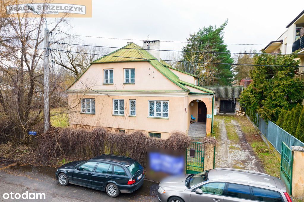 Przestronny i jasny dom do remontu w Piasecznie