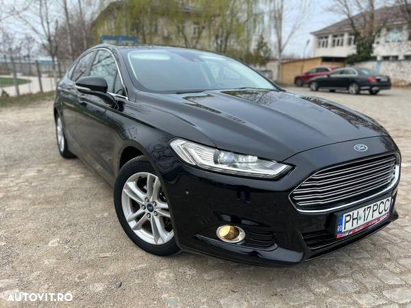 Ford Mondeo 2.0 TDCi Powershift Titanium - 4