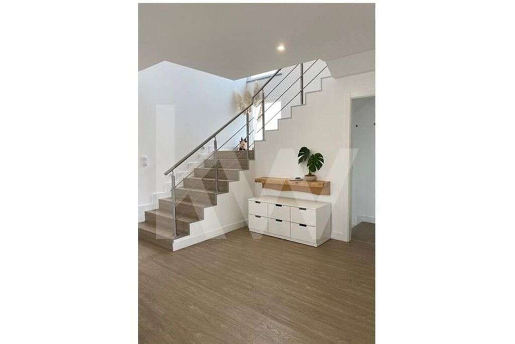 Moradia T3 com jardim e garagem na Ericeira Fonte Boa da Brincosa - Grande imagem: 5/51