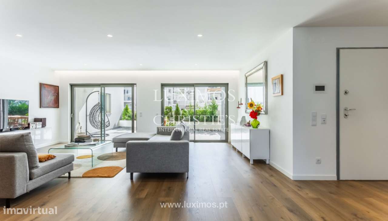 Contemporânea Moradia T2 com terraço e garagem em Lagos, Algarve - Grande imagem: 2/26