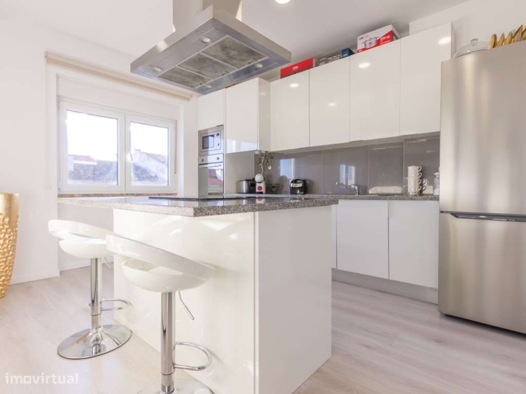 Apartamento T2 - Paio Pires - Remodelado-8