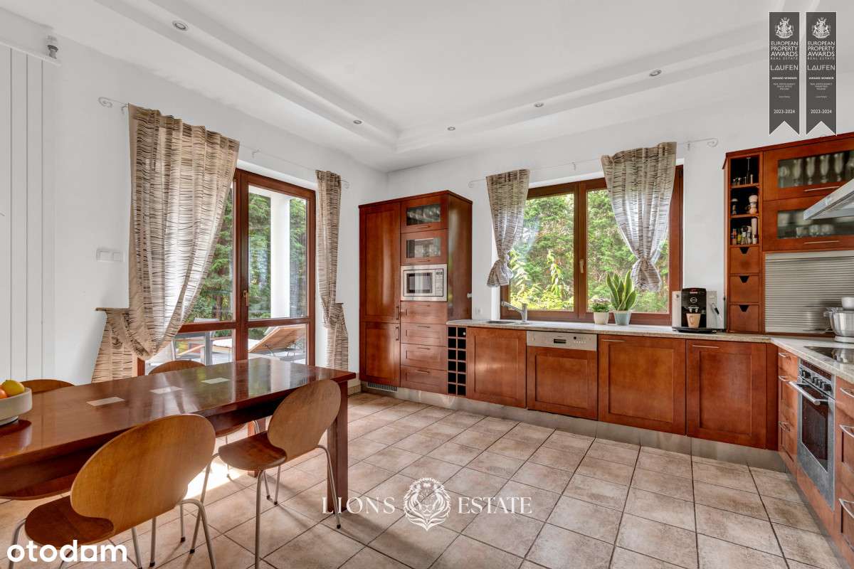 Rodzinny dom z pięknym ogrodem i garażem - Pełny obrazek: 5/20