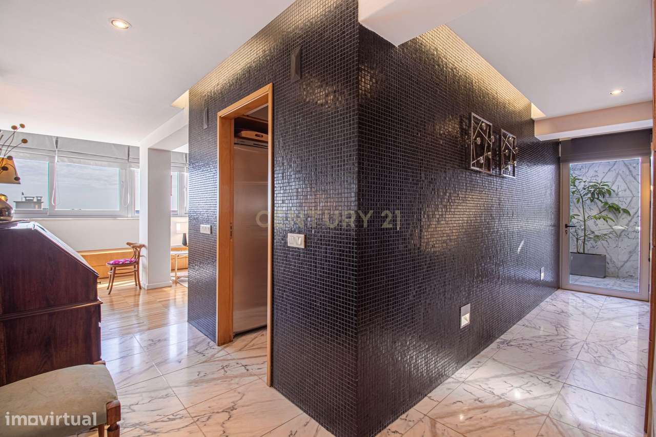 T2 com Terraço e Vista Panorâmica no Coração de Alvalade - Grande imagem: 4/27