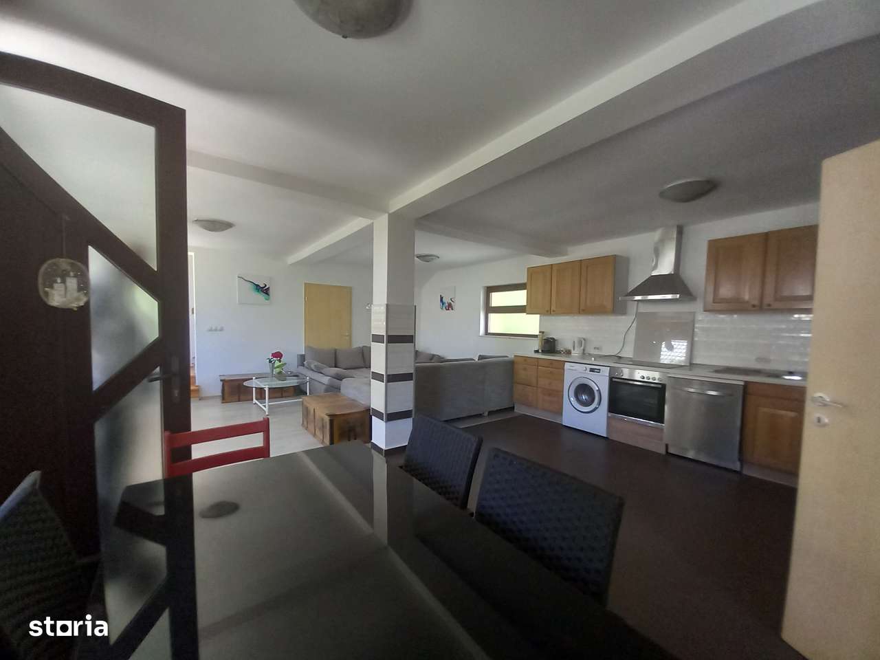 De vânzare pe str. Valea Roșie o casa superba !-2