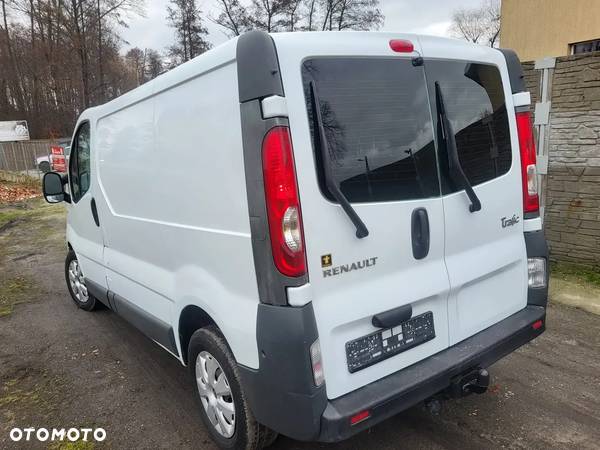 Renault TRAFIC - 5