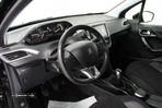 Peugeot 2008 1.2 PureTech Signature - 8