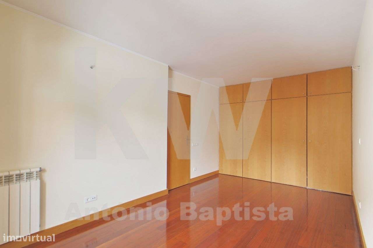 Moradia T3+1 no Bairro da Beira Mar, centro Aveiro-12