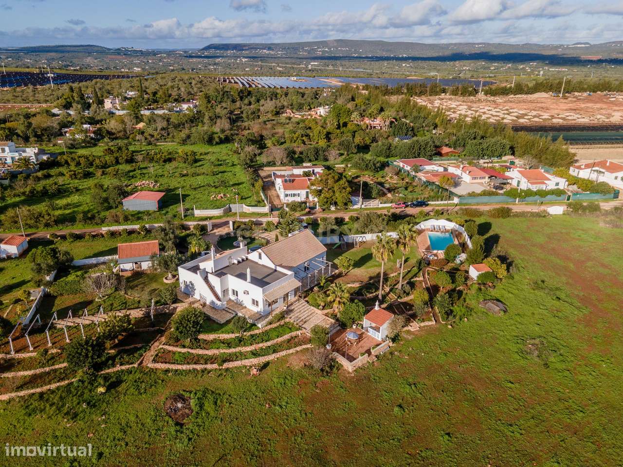 Moradia de Luxo na Urbanização do Foral inserida num lote com 17 640m2 - Grande imagem: 5/60