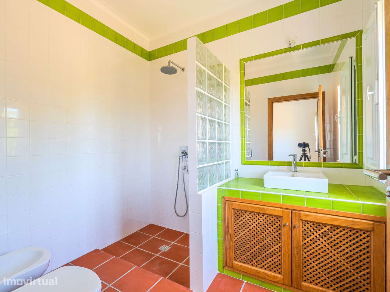 Moradia T4 inserida em propriedade com 9.680 m²-23