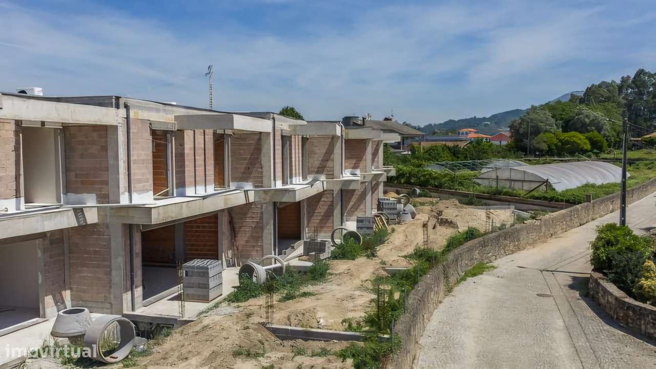Moradia T3 Nova no condomínio Privado - Parkview Residences -  Amares-33