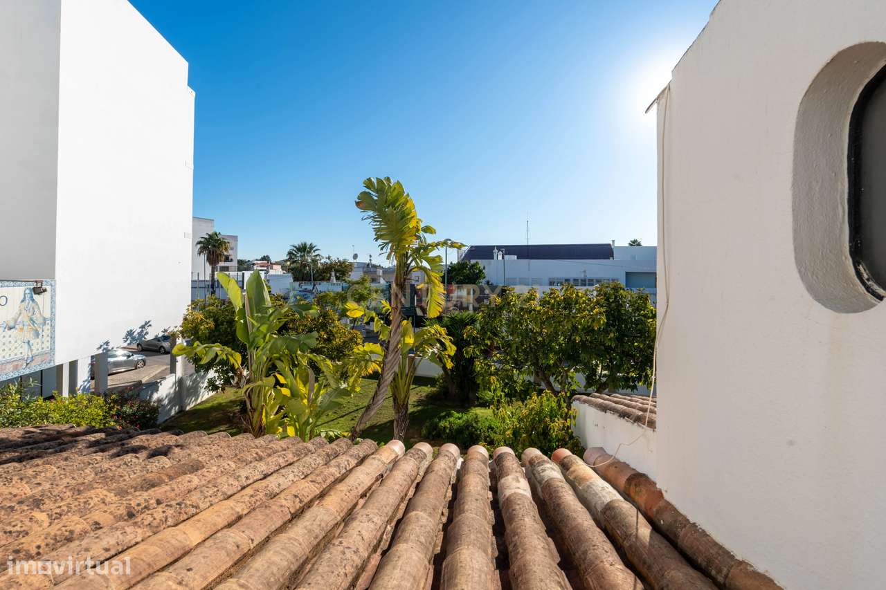 Oportunidade Rara: Moradia com Piscina e 3097m² de Terreno em Almancil-35