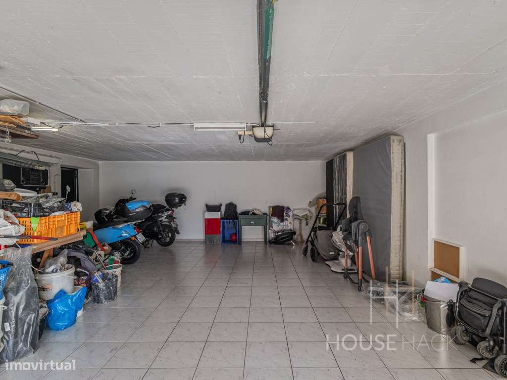 T2+2 Duplex Renovado com parqueamento e arrecadação-37