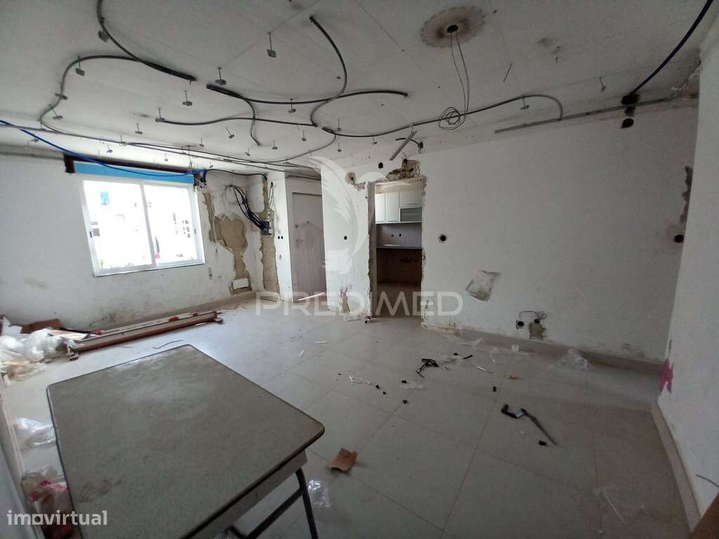 T4 no Afonsoeiro - Montijo - Grande imagem: 5/21