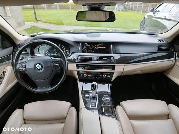 BMW Seria 5 530d xDrive Luxury Line - 19