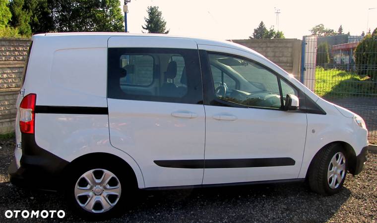 Ford Transit Courier - 5