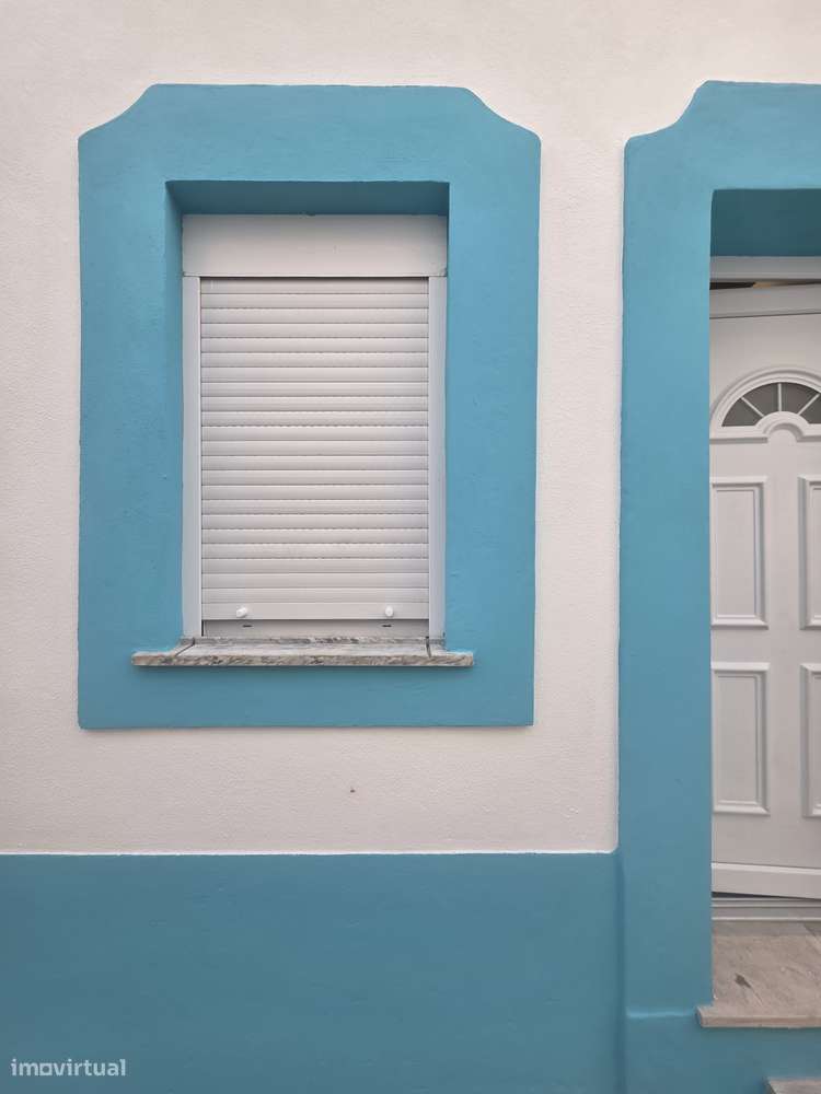 Moradia T1 + 1 com 2 terraços perto do Mar e Marina-4