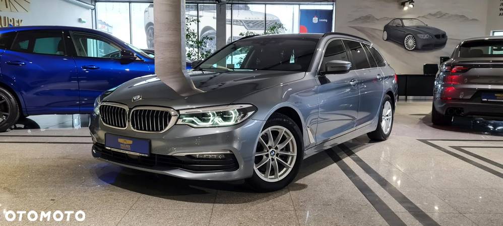 BMW Seria 5 520d xDrive Luxury Line - 1