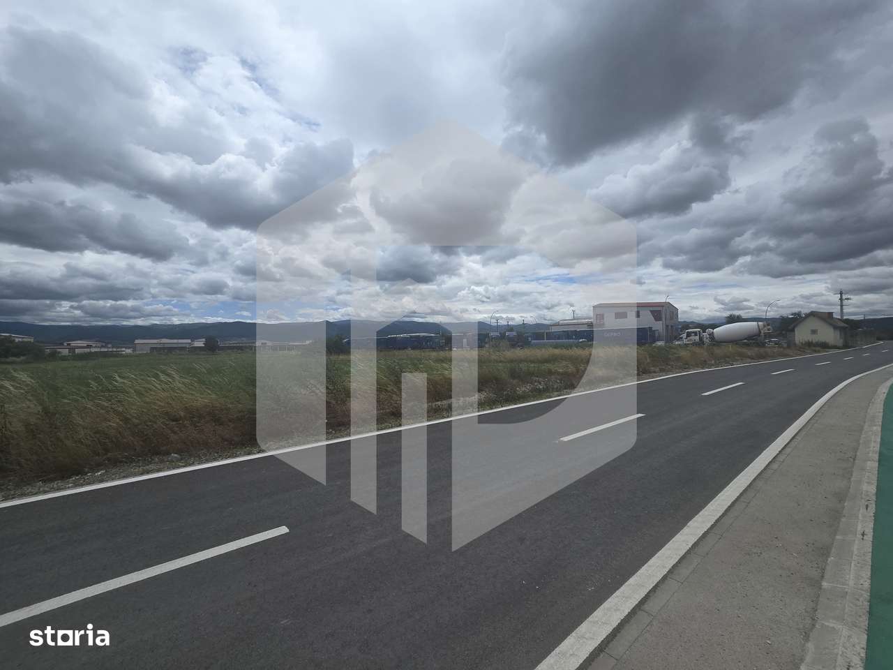 Teren intravilan industrial 4540 m Cristian Sibiu - Imagine principală: 4/5