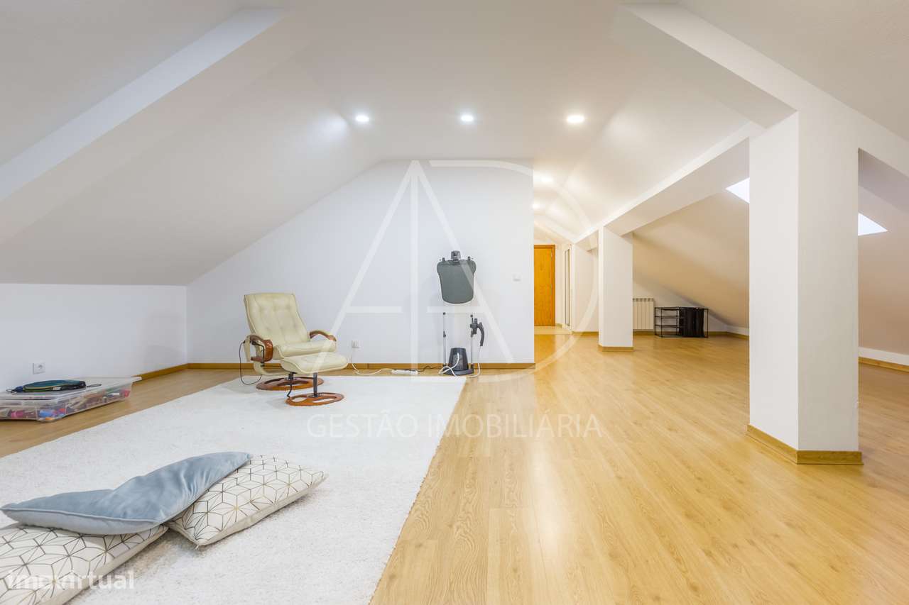 Moradia Isolada T3+ 2 a 5 minutos da Baia do Seixal-21