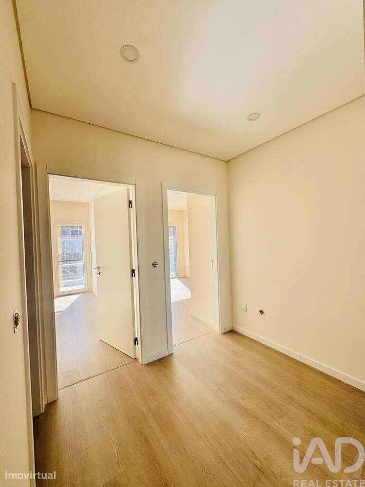 Casa / Villa T4 em Fernão Ferro de 200,00 m2 - Grande imagem: 4/15