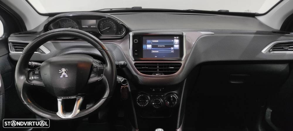 Peugeot 2008 1.2 PureTech Style - 24