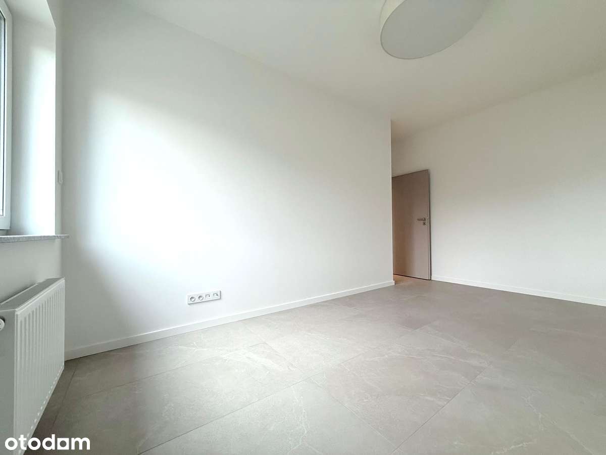 Nowoczesne, wykończone mieszkanie w zabudowie szeregowej-5