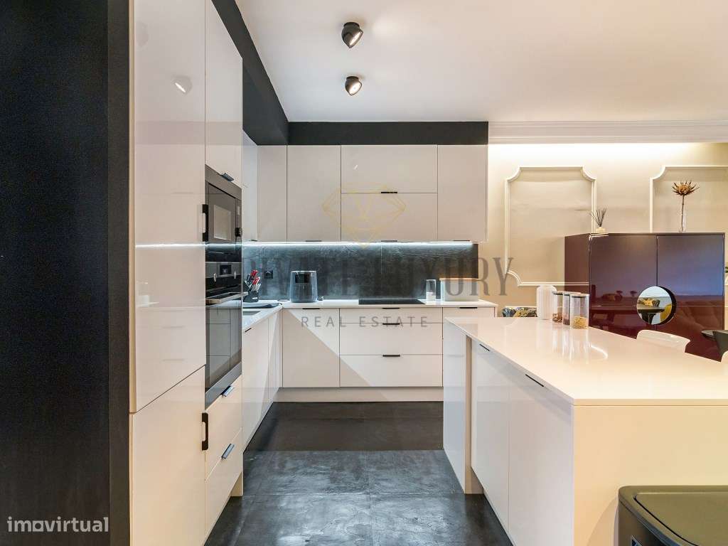 Luxury Apartamento T2 Duplex na Avenida-7