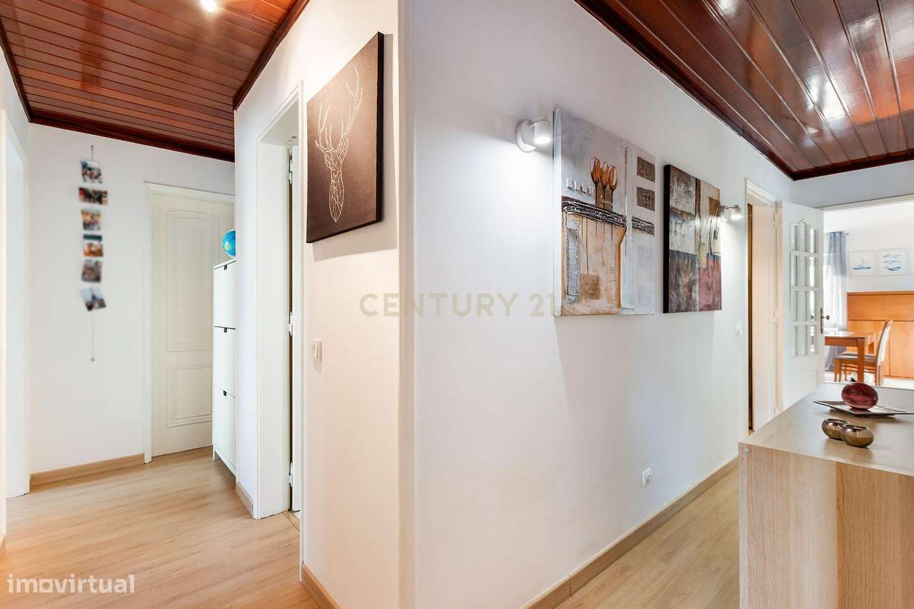 Apartamento T4 Remodelado Corroios-14