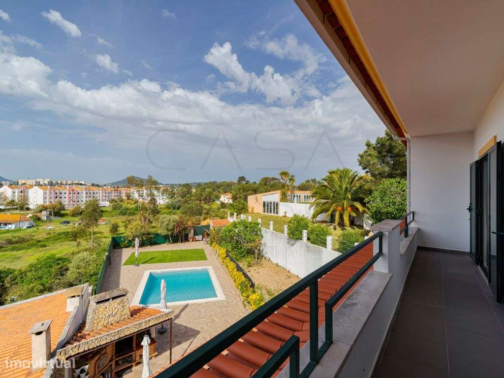 Moradia T4 com garagem, jardim, piscina e barbeque junto à Quinta d...-9