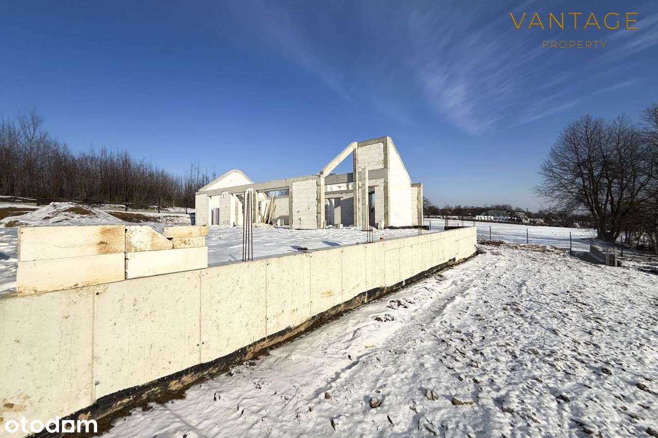 Nowoczesny dom parterowy z garażem (powiat wielicki)-4