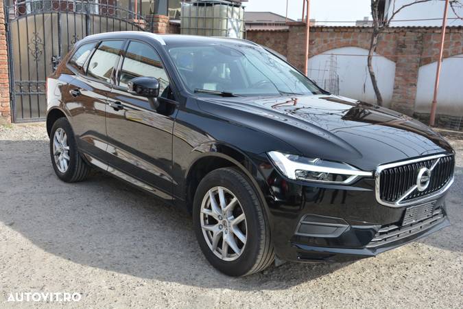 Volvo XC 60 D4 AWD Geartronic Momentum - 2