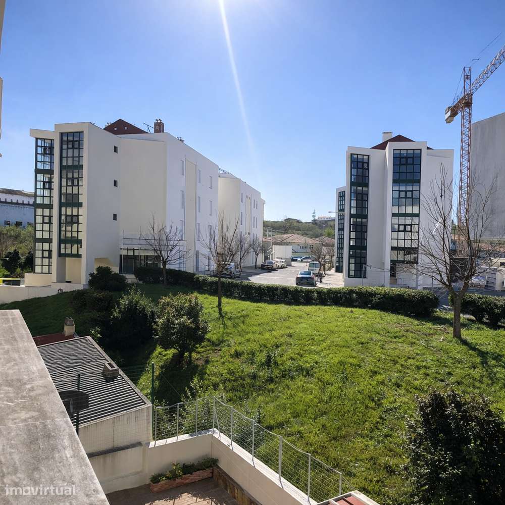 T1 com garagem - Zona central de Leiria-13