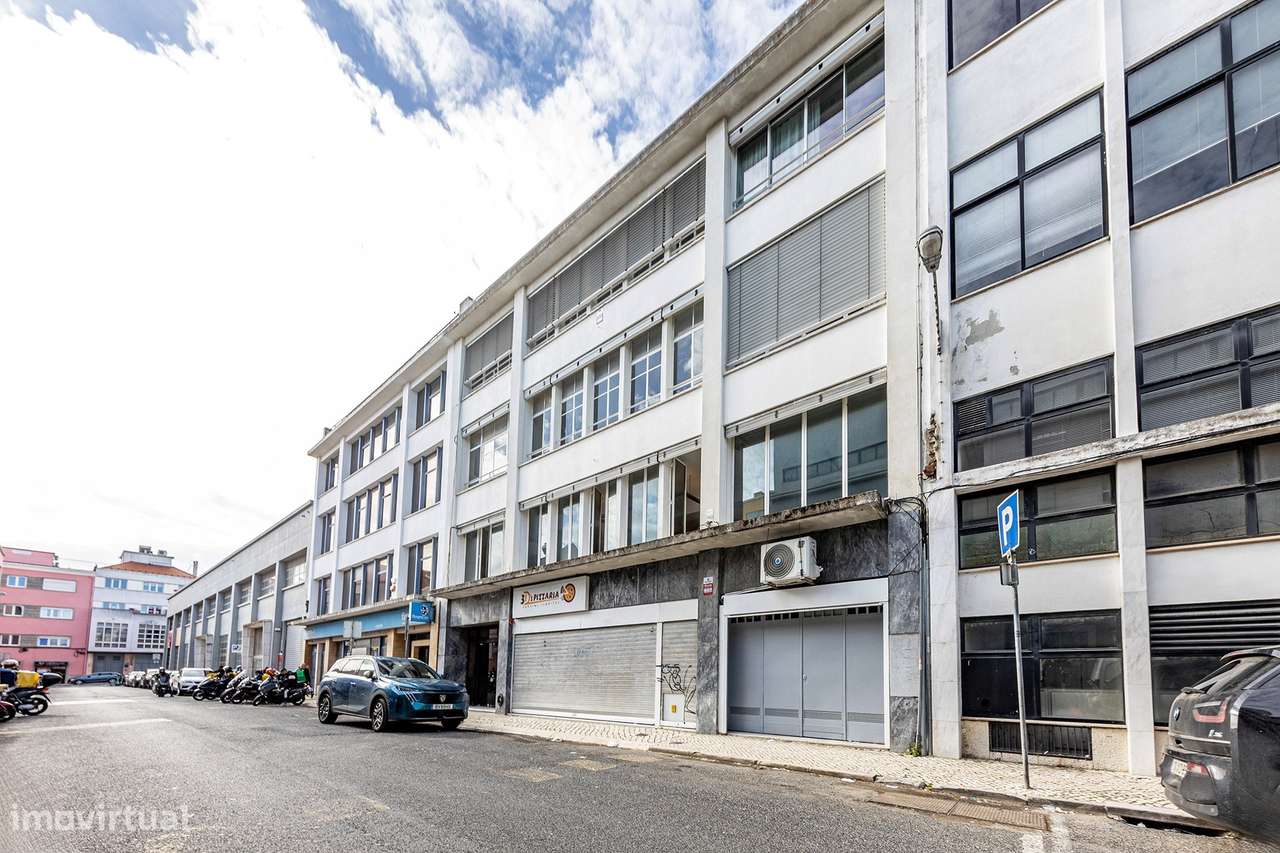 Apartamento T4 com Jardim de Inverno | Alvalade, Lisboa-40