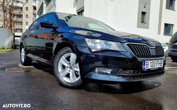 Skoda Superb 2.0 TDI Style - 3