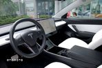 Tesla Model 3 - 9