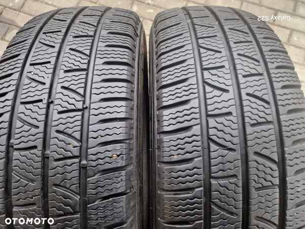 235/65/16c 235/65r16c Pirelli Carrier Winter 118R MO-V - 1