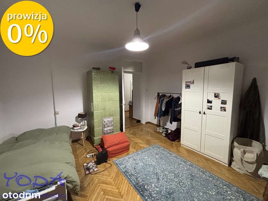 Przestronne mieszkanie w sercu miasta.-9