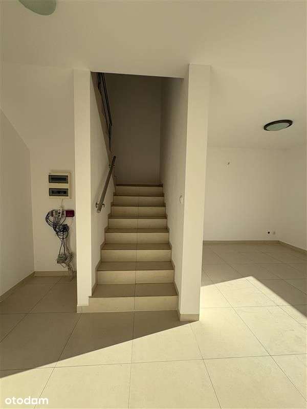 Piastów Śl/7pok/2piętra/taras/wykończony/parking-3