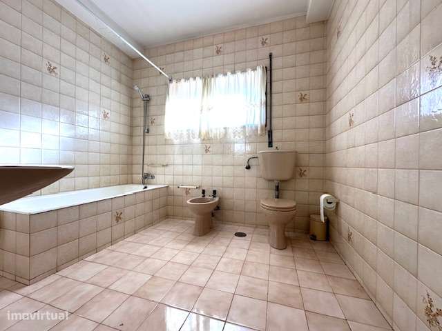 T3 em Rio Tinto de 3 frentes, próximo da estação de comboios...-14