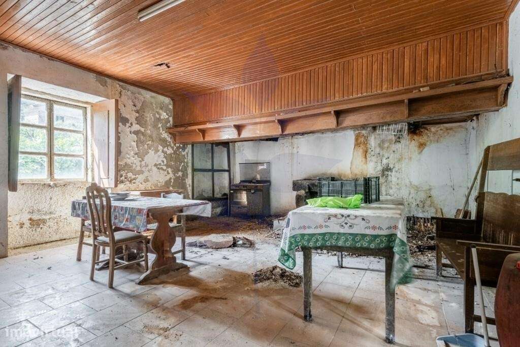 Casa Senhorial em Cunha, Braga – Excelente Oportunidade de Investiment-8