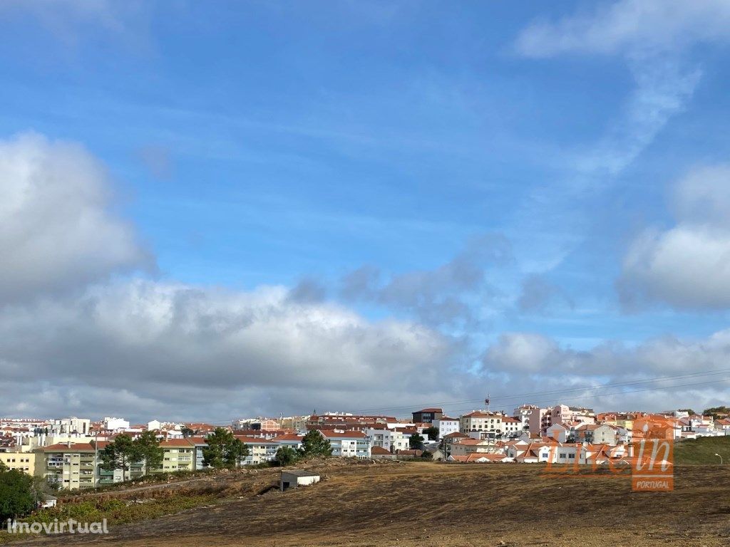 Terreno para Construção com 15.262m2 no Centro de Mafra