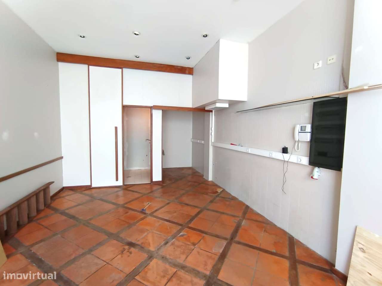 Loja para Arrendamento – Foz do Douro (40 m²) - Grande imagem: 4/24