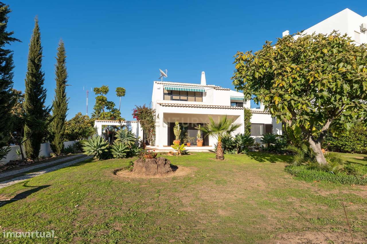 Oportunidade Rara: Moradia com Piscina e 3097m² de Terreno em Almancil-58