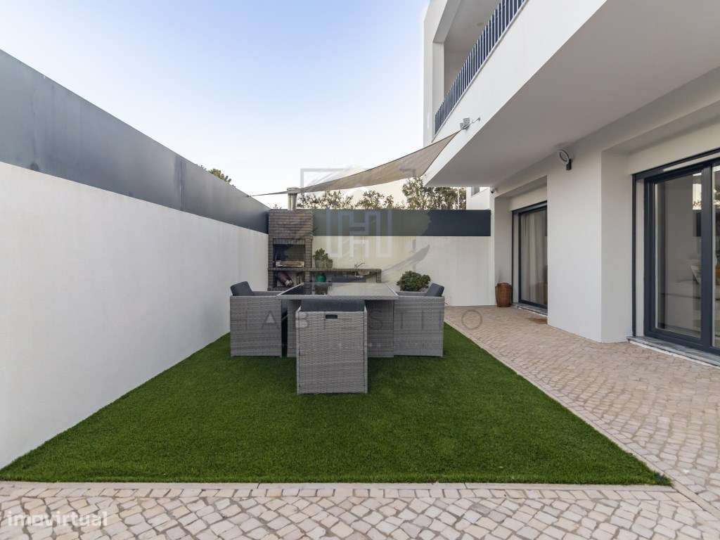 Moradia T3 Exclusiva | Rua João Chagas 23, Sesimbra (2970) | Habies...-17