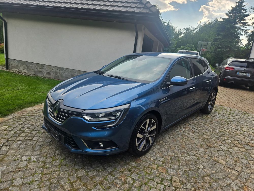Renault Megane IV (2016-) 1.2 Energy TCe Bose 2017