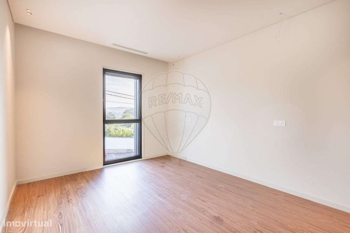 Moradia T3 Única em Airó, Barcelos-17